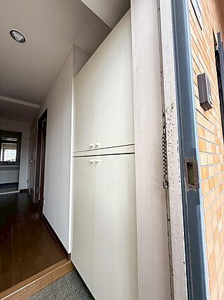 家族の履物が全...