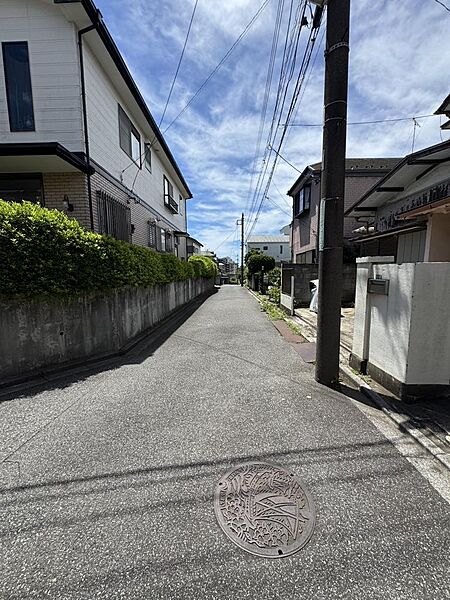 車通りも少なく、お子様とのお散歩も安心してできる閑静な住宅地。