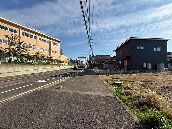 陽当りがよく明るい区画。（2026年4月撮影）