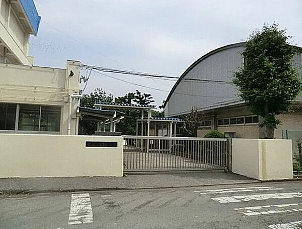船橋市立高根台中学校（約1500ｍ）