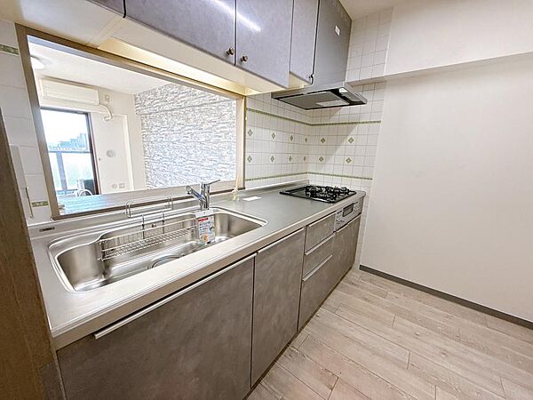 作業台が広いため、効率よく調理がお楽しみいただけます♪(2025年12月11日撮影)