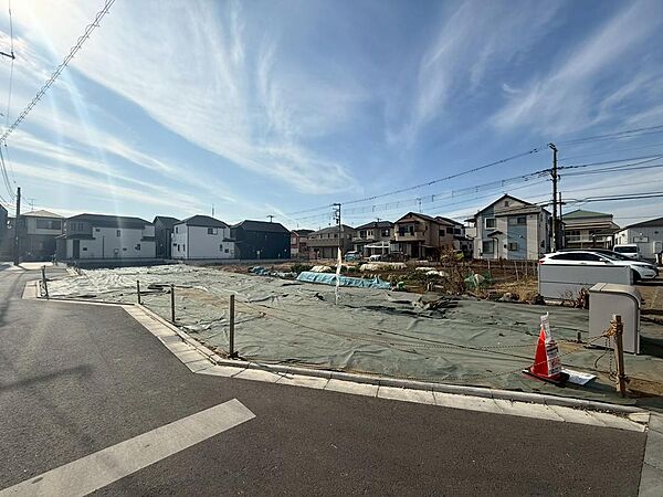 建築条件無し売地は住宅を建てる際に、施工会社を自分で選ぶことができるため自由度が高く、自分だけの注文住宅を建てることができます。（2026年2月撮影）