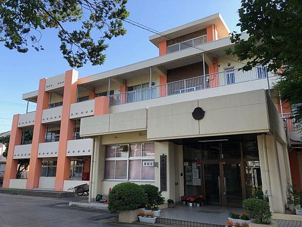 千葉市立千草台小学校(約550m)