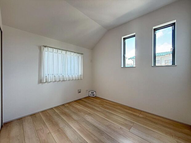 ナチュラルな内装デザインでお部屋も温かみがあって明るいです。(2026年3月撮影)