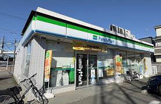 ファミリーマート 千葉天台店（約600m）