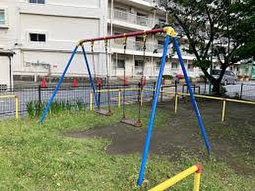 すみれ公園（約15m）
