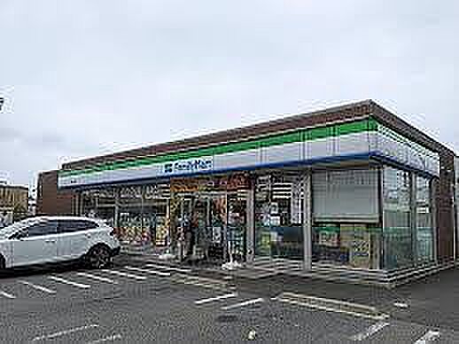 ファミリーマート 千葉天戸町店(約550m)