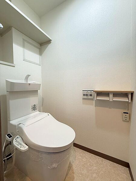 温水洗浄機能がついており、寒い日でも安心して座ることができます。（2026年4月撮影）