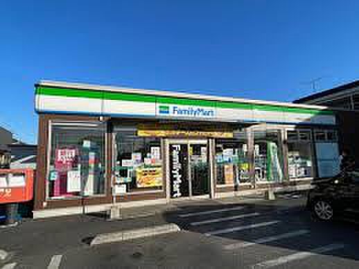 ファミリーマート 千葉検見川五丁目店（約160m）