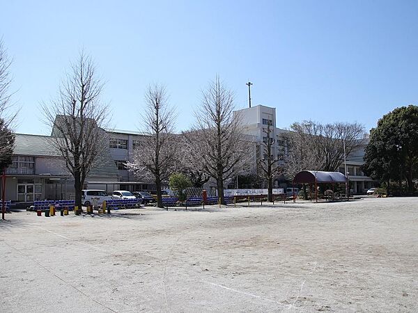 船橋市立中野木小学校（約450ｍ）