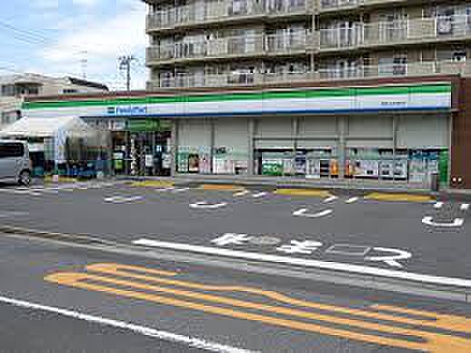 ファミリーマート 稲毛小中台町店（約450m）
