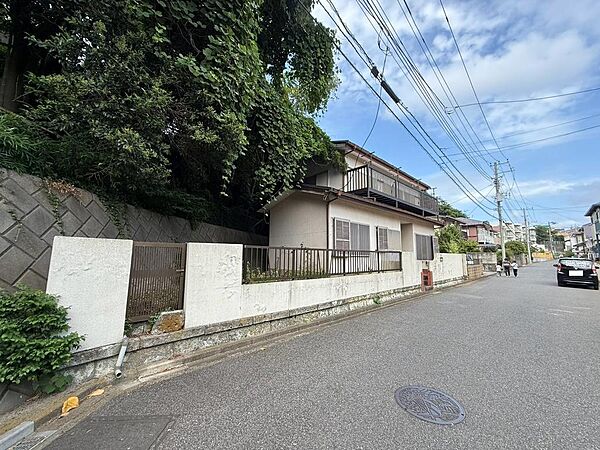 建築条件無し売地はハウスメーカーをご自身で選ぶことができるため、理想のお家が実現可能です。（2026年8月撮影）
