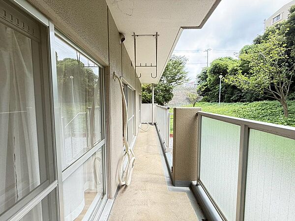 陽当りが良いバルコニーは洗濯物がよく乾きますね♪（2026年8月撮影）