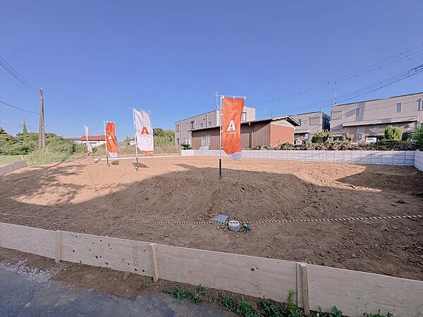 個性あふれる住まいを実現　「建築条件なし」(2026年8月撮影)