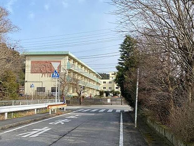 市原市立有秋東小学校（約230m）