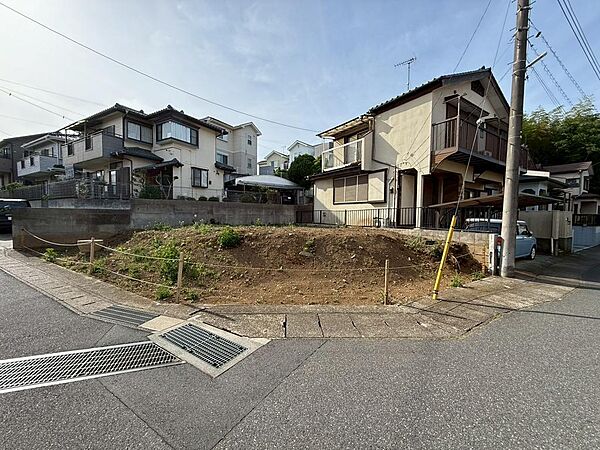 陽当りがよく明るい区画。（2026年5月撮影）
