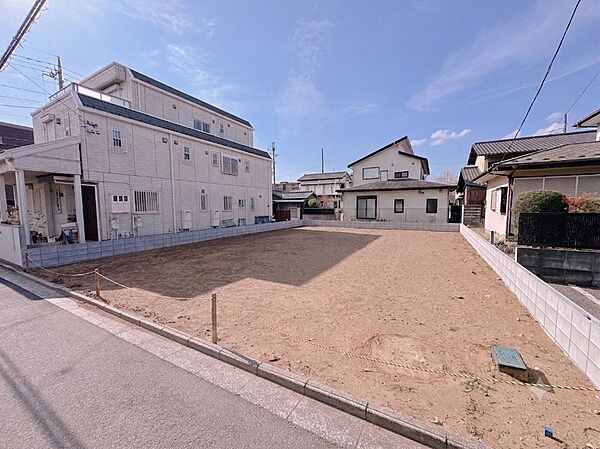 建築条件無し売地は住宅を建てる際に、施工会社を自分で選ぶことができるため自由度が高く、自分だけの注文住宅を建てることができます。現地（2026年3月）撮影