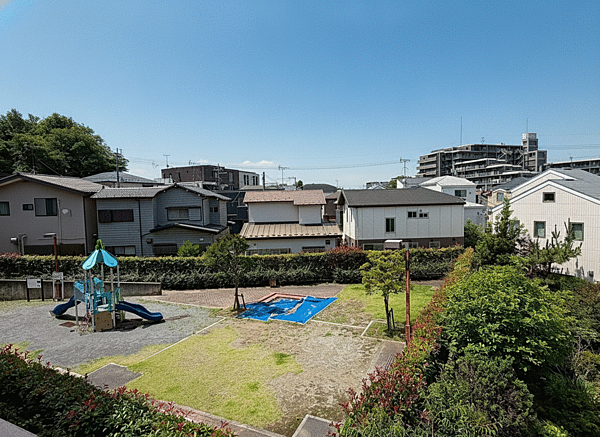 陽当りが良いバルコニーは洗濯物がよく乾きますね♪