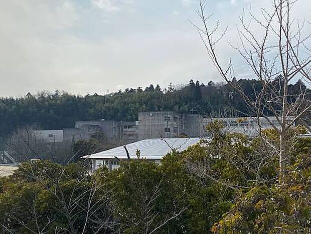 市原市立有秋中学校（約2000m）