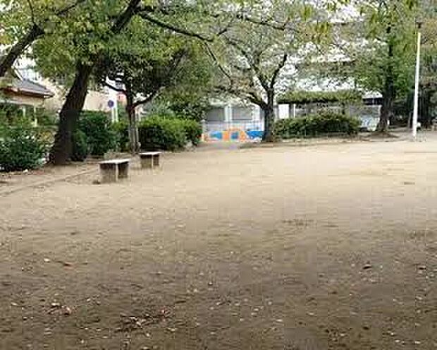 萩台ふみがた公園(約25m)