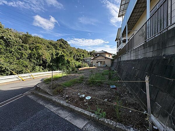 広々としたお土地はお庭や駐車場を広くとることができ、より理想のおうちを実現していただけやすいです。（2026年9月撮影）
