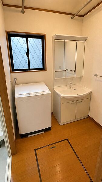 ゆとりの洗面スペースで朝の身支度もスムーズに♪