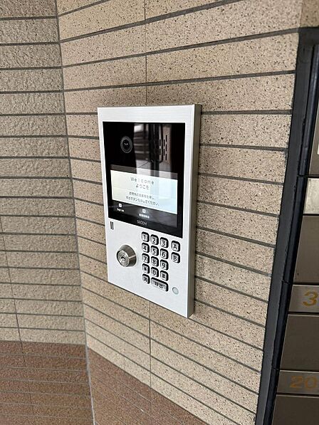 セキュリティ充実で安心・安全の暮らしを提供。(2026年9月撮影)