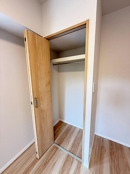 子供部屋にも嬉しい全居室収納スペース付き。（2026年10月撮影）