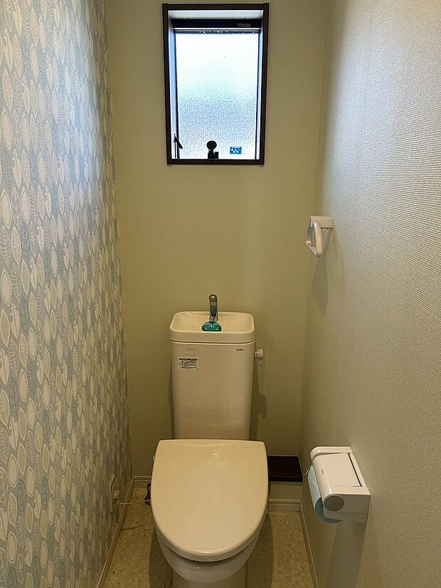 2階トイレ■2か所トイレがございますので、朝のトイレ渋滞も解消！シンプルで無駄のないデザインでお掃除しやすさ◎　キレイがずっと続くトイレ。　 