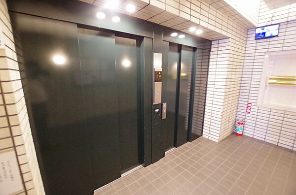 エレベーター2基