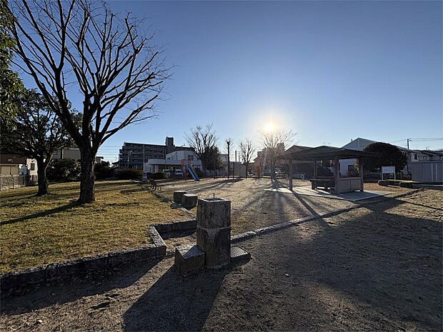 柳生六丁目公園(376m)