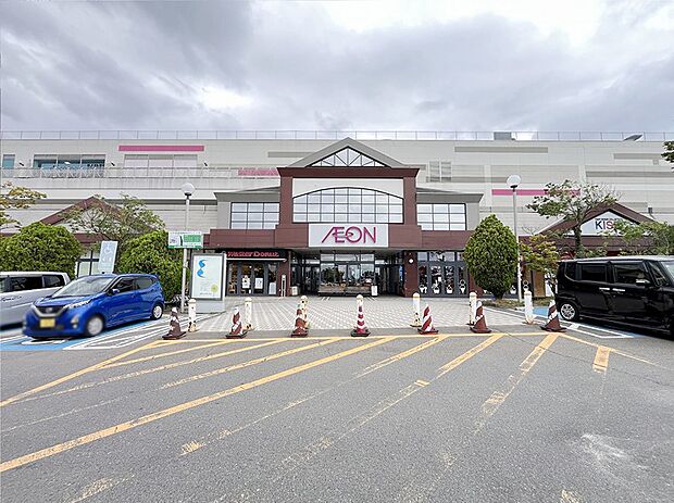イオン仙台中山店（521m）