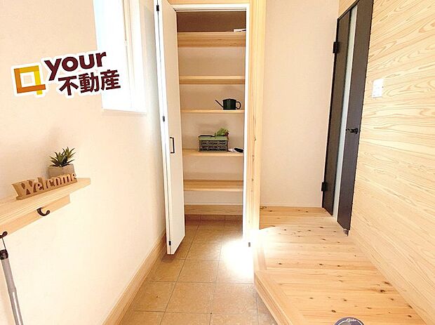 玄関を開けると木の香りに包まれて♪招くのも招かれるのも嬉しい邸宅◎