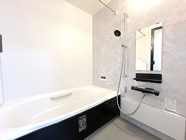 快適な使い心地とゆとりある空間が1日の疲れを解きほぐします◎足をのばしてリラックスタイム♪