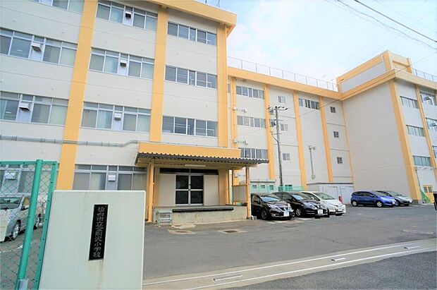 仙台市立金剛沢小学校(601m)