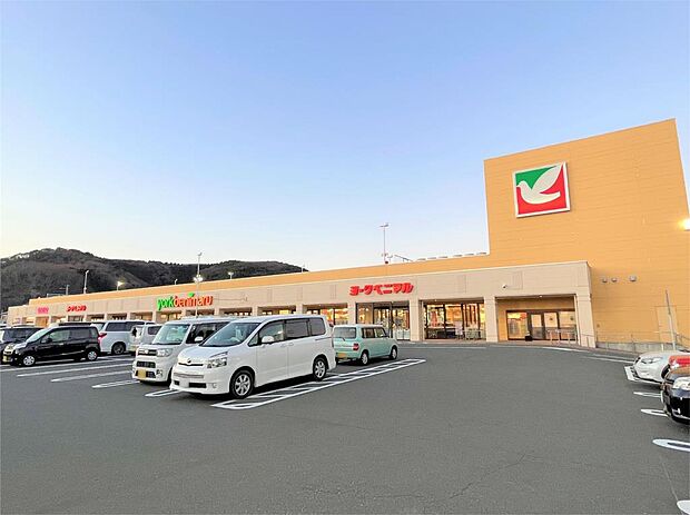 ヨークベニマル湊鹿妻店(1864m)