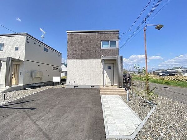 detached 北海道河西郡芽室町東四条南１丁目2-1
地図を見る