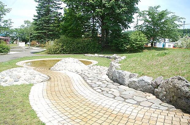 宝来中央公園 660m