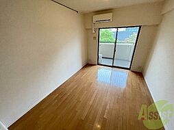 フルール西宮北口 4階1Kのリビング/ダイニング