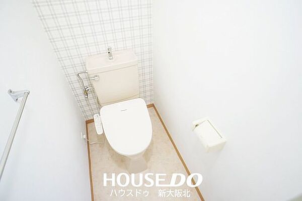 ■嬉しい温水便座付きトイレ！■寒い冬でも便座を温めることができるので、快適にご使用いただくことができます！