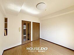 パラシオ塚本III 1Kの室内