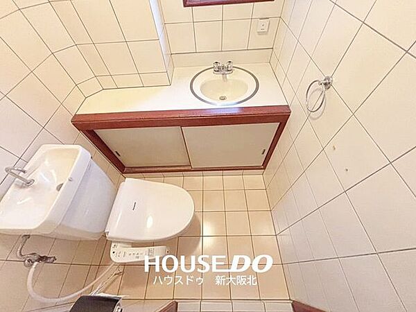 ■洗面ボウル付きです！■すぐに手を洗えて衛生的◎■トイレを出てからわざわざ洗面所に行く必要がありません♪