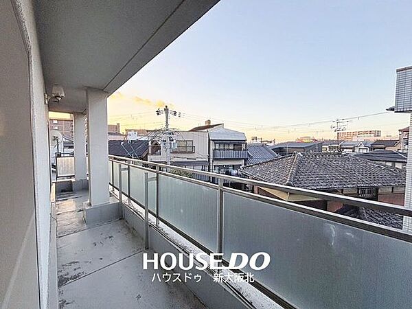 ■目の前には高い建物がないため陽当たり・通風良好です◎