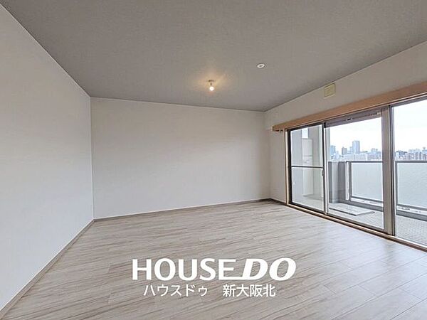 ■南向きで日当たり良好のリビング！家族が自然と集まるあたたかい空間になりそうですね！