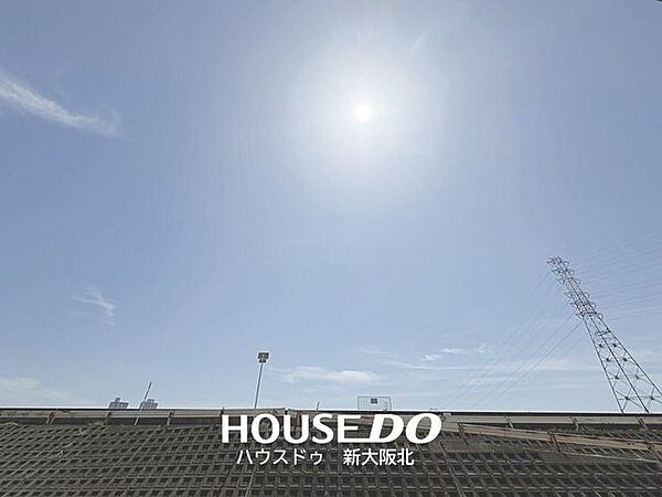 ■目の前を遮る建物がないため、自然の光がしっかりと差し込む気持ちの良いバルコニーです！