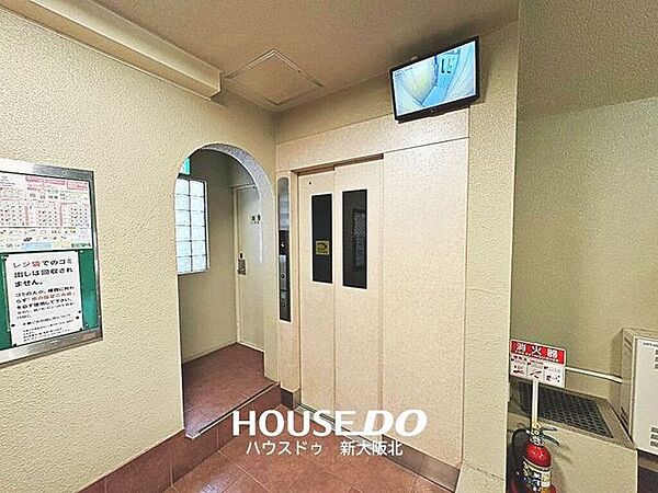 ■エレベーター付きのため部屋までの移動も楽々♪■エレベーター前にモニターが付いているのもうれしいポイントですね！