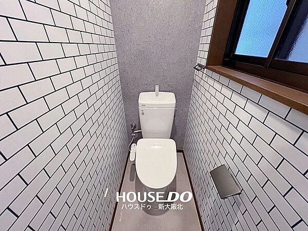 ■嬉しい温水便座付きトイレ！寒い冬でも便座を温めることができるので、快適にご使用いただくことができます！