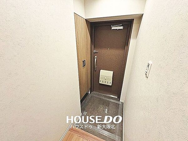 ■広々とした玄関には、ハイタイプのシューズボックスがついているため、いつの間にか増えてしまう靴もたっぷり収納していただけます！