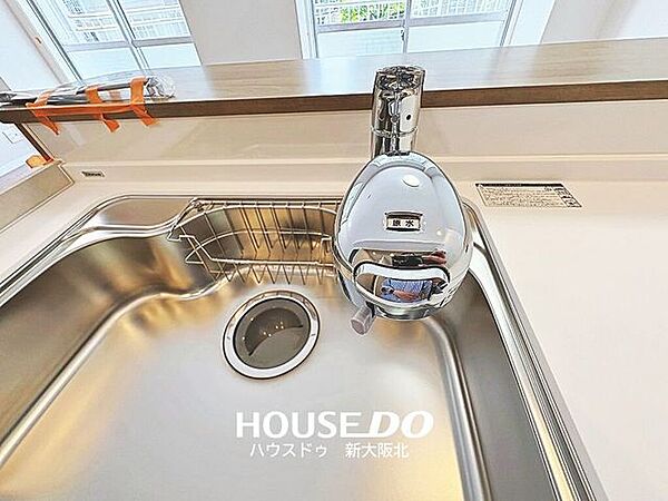 ■キッチン水栓は浄水器一体型です！■定期的にお水を購入する手間や費用を省くことができ経済的です！