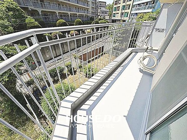 ■陽当り・通風・眺望良好のゆとりのあるバルコニー！■南向きで陽当り良好！毎日のお洗濯も快適です！
